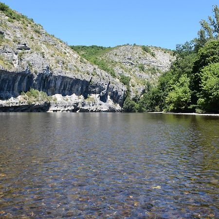 Camping Chez Francis Bed & Breakfast Loupiac  Eksteriør bilde