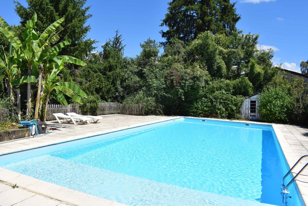Camping Chez Francis Bed & Breakfast Loupiac  Eksteriør bilde